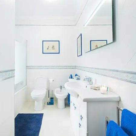 Lägenhet - Blue Sea *